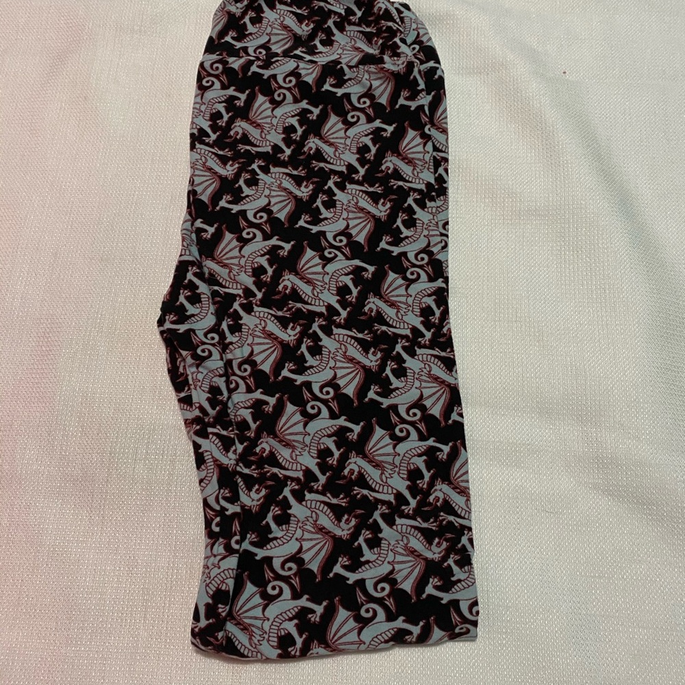 Lularoe OS Dragon Leggings